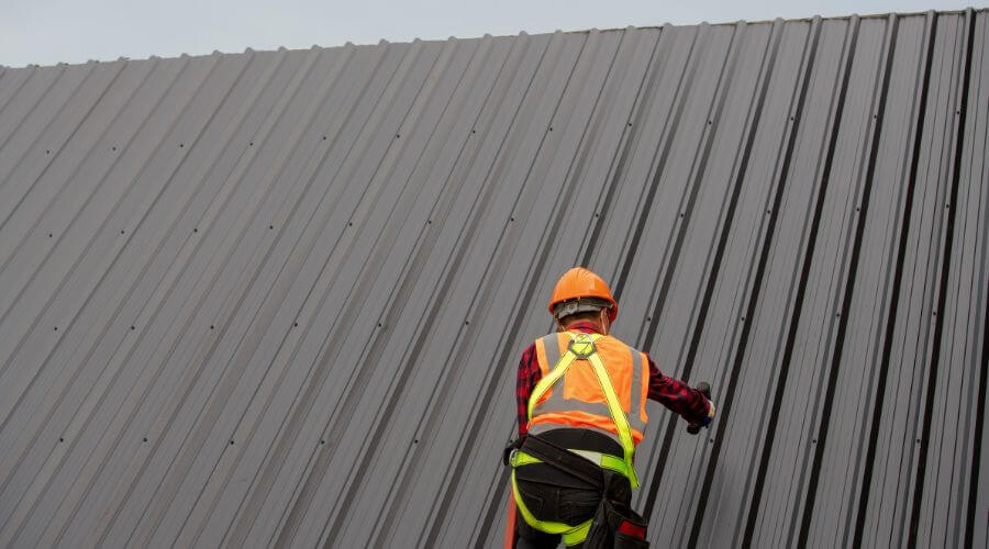 Expert Emergency Roof Repairs services in Bridgeport, CA